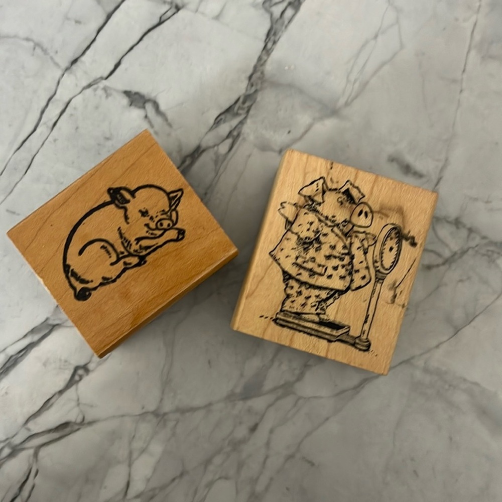Pair of pig rubber stamps